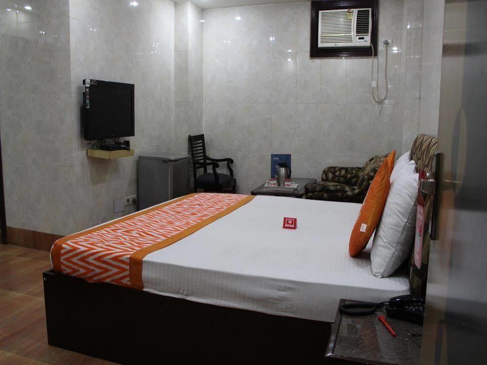 Oyo 2705 Hotel Preet Palace New Delhi Luaran gambar