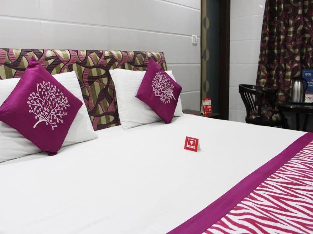 Oyo 2705 Hotel Preet Palace New Delhi Luaran gambar