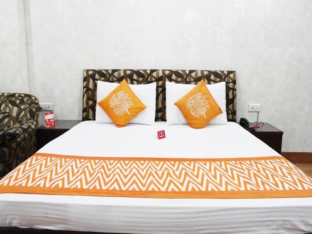 Oyo 2705 Hotel Preet Palace New Delhi Luaran gambar