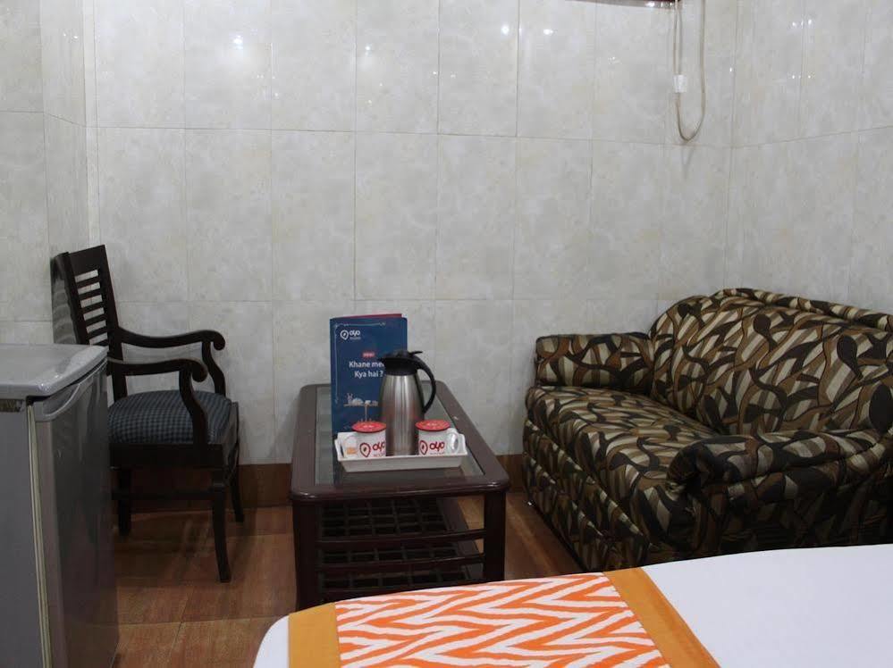 Oyo 2705 Hotel Preet Palace New Delhi Luaran gambar