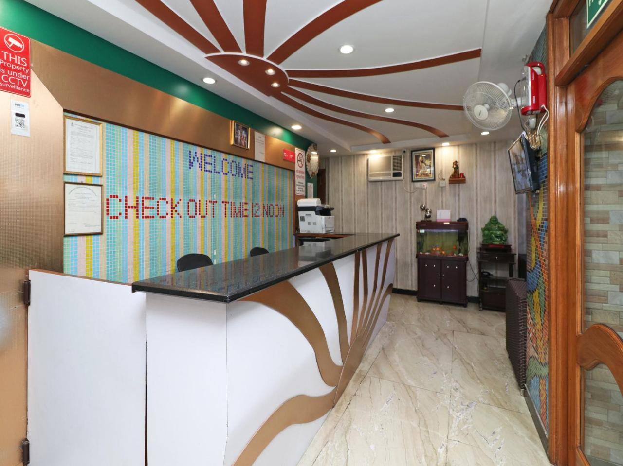 Oyo 2705 Hotel Preet Palace New Delhi Luaran gambar