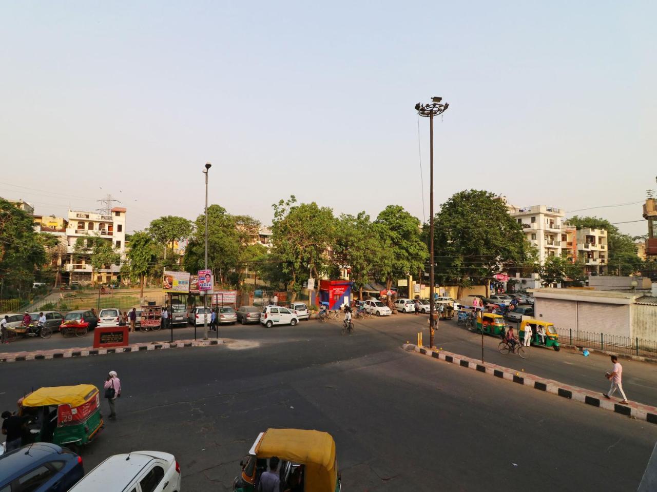 Oyo 2705 Hotel Preet Palace New Delhi Luaran gambar