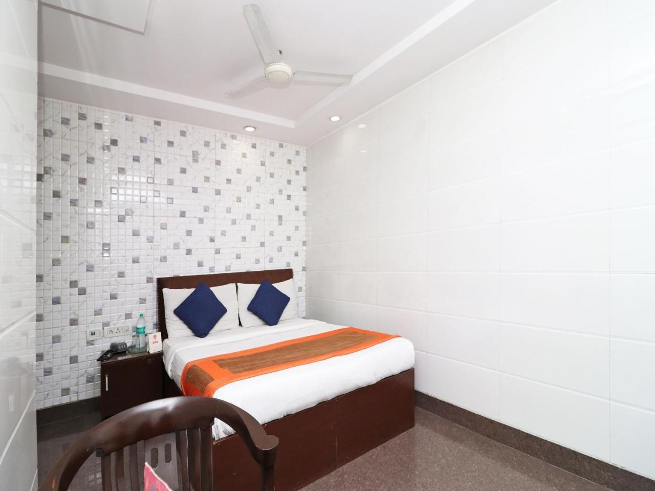 Oyo 2705 Hotel Preet Palace New Delhi Luaran gambar