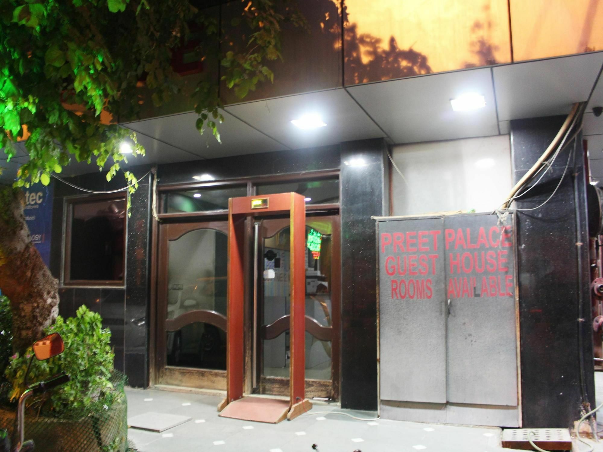 Oyo 2705 Hotel Preet Palace New Delhi Luaran gambar